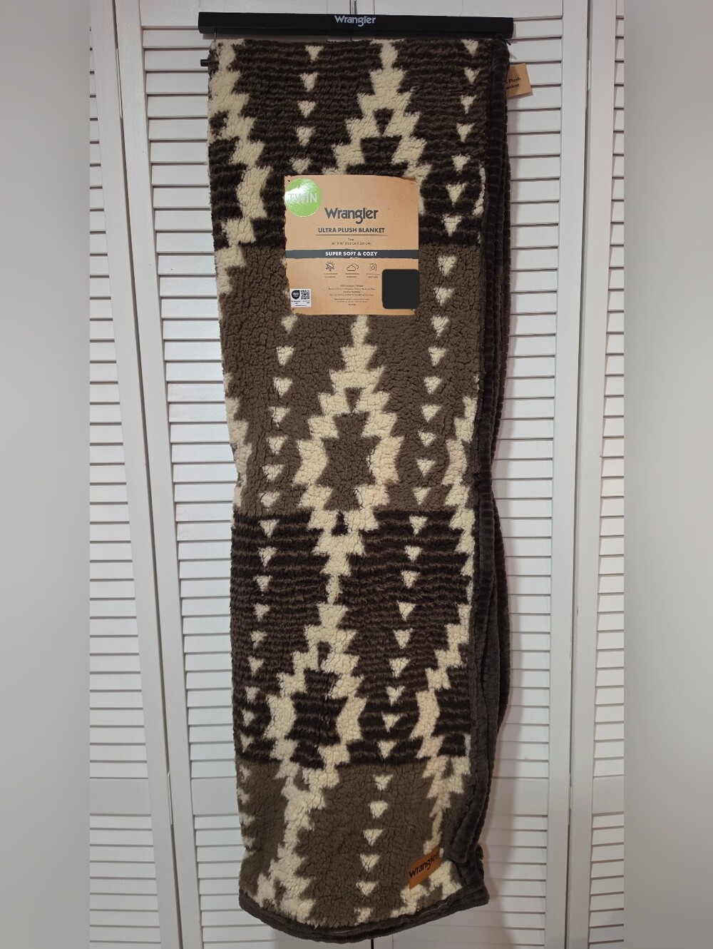 Wrangler TWIN Size Brown & Cream Ultra Plush Blanket